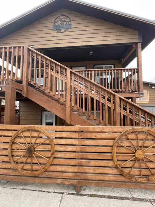 Parkway Yellowstone Guest House Apartment #3 Gardiner Exterior foto